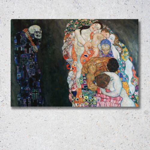 Reprodukcia diela Gustav Klimt – Smrť a život, secesná alegória kolobehu života, kontrast postavy smrti a skupiny spiacich ľudí s farebnými geometrickými vzormi.
